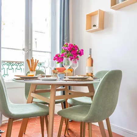 Apartment Le Garibaldi - Ideal Pro & Couple - Parking Gratuit - Centre - Animaux Acceptes - 5min A Pied Du Port - Commerces - 10min En Voiture - Wifi Hd - Bao Location La Seyne-sur-Mer