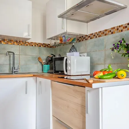 Apartment Le Garibaldi - Ideal Pro & Couple - Parking Gratuit - Centre - Animaux Acceptes - 5min A Pied Du Port - Commerces - 10min En Voiture - Wifi Hd - Bao Location