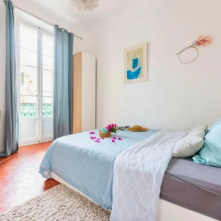 Le Garibaldi - Ideal Couple & Pro- Animaux Acceptes - 5min A Pied Du Port - Centre - Commerces - 10min En Voiture - Wifi Hd - Parking Gratuit Dans La Rue * 滨海拉塞讷